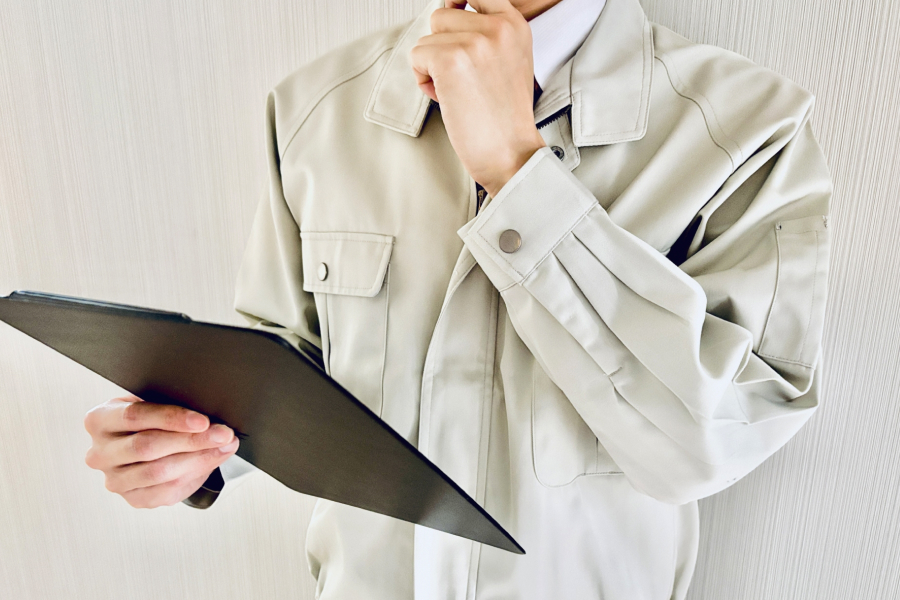 作業服の人の写真